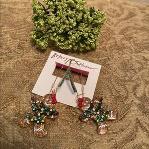 Betsy Johnson Gingerbread Dangle Gold tone earrings with shepherds hook closures
